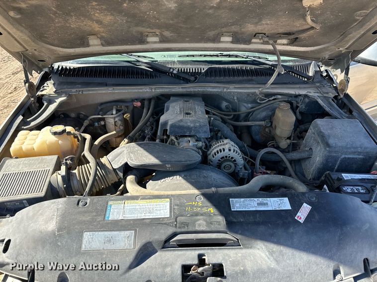 image for item DM2700 2000 Chevrolet Silverado 1500 Ext. Cab pickup truck