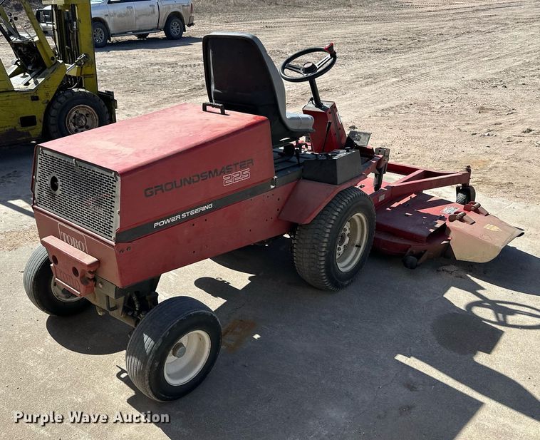 image for item DM2702 Toro Groundmaster 225 lawn mower