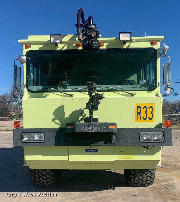 image for item DM7743 1991 Oshkosh TA-1500  fire truck