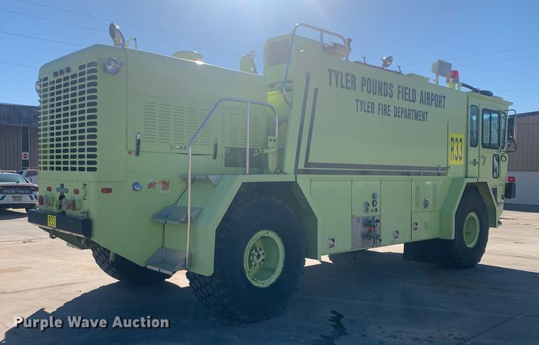 image for item DM7743 1991 Oshkosh TA-1500  fire truck