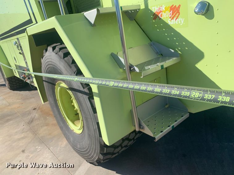 image for item DM7743 1991 Oshkosh TA-1500  fire truck