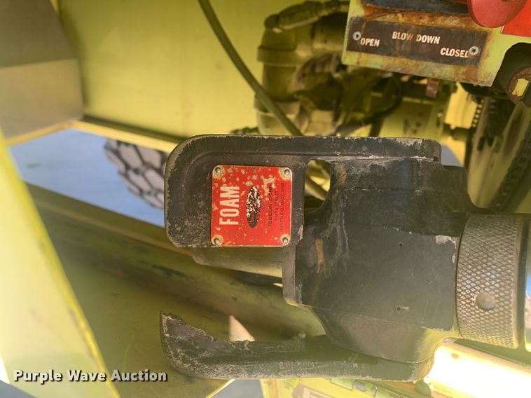 image for item DM7743 1991 Oshkosh TA-1500  fire truck