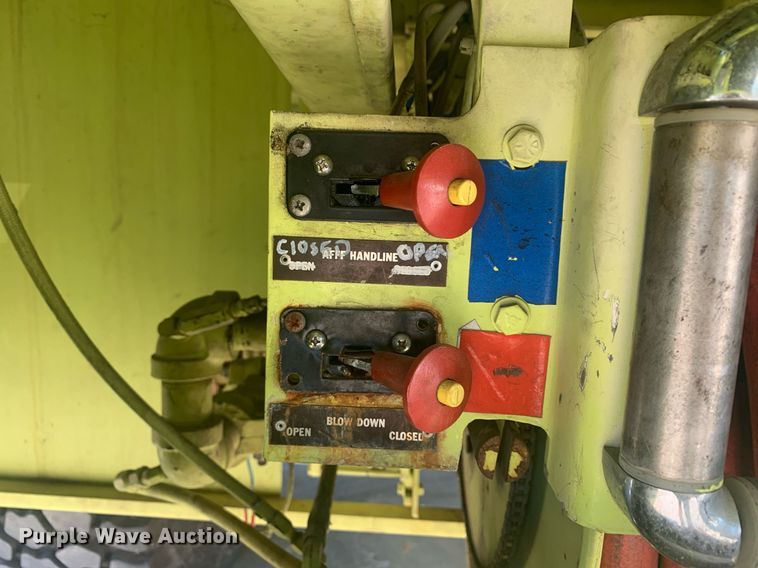 image for item DM7743 1991 Oshkosh TA-1500  fire truck