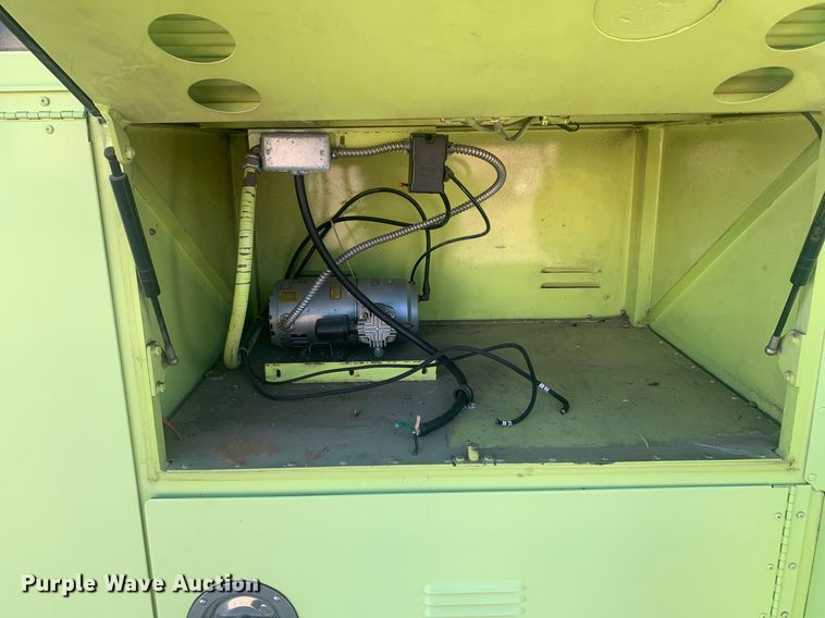 image for item DM7743 1991 Oshkosh TA-1500  fire truck