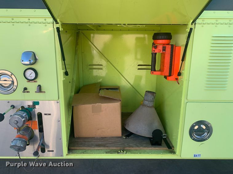 image for item DM7743 1991 Oshkosh TA-1500  fire truck