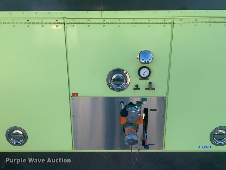 image for item DM7743 1991 Oshkosh TA-1500  fire truck