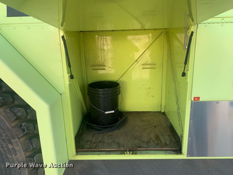 image for item DM7743 1991 Oshkosh TA-1500  fire truck