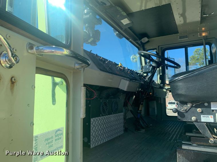 image for item DM7743 1991 Oshkosh TA-1500  fire truck