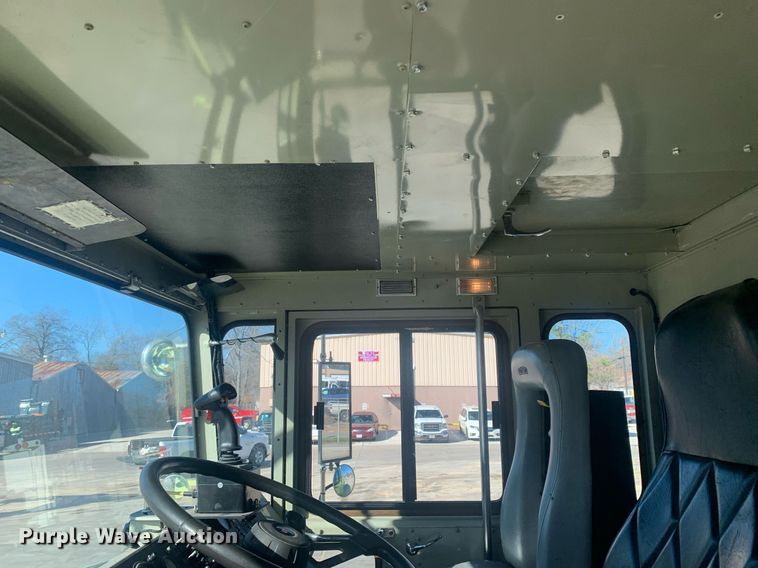 image for item DM7743 1991 Oshkosh TA-1500  fire truck