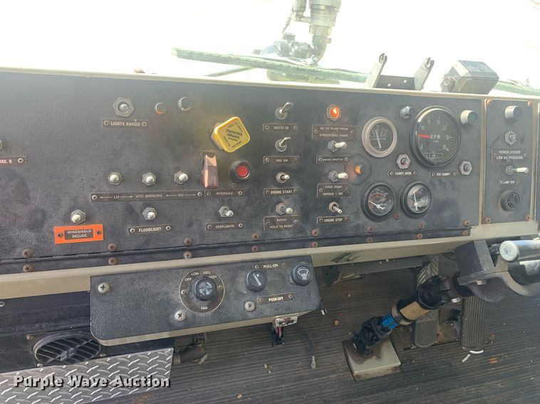 image for item DM7743 1991 Oshkosh TA-1500  fire truck