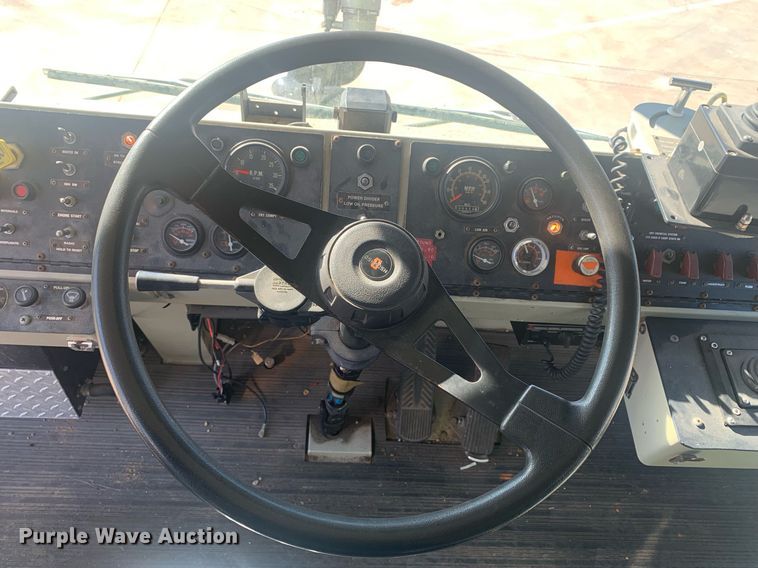 image for item DM7743 1991 Oshkosh TA-1500  fire truck