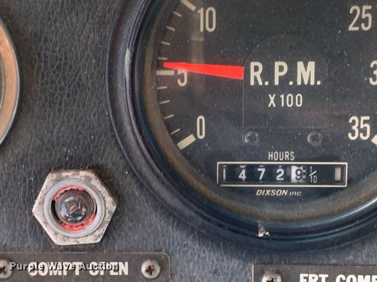 image for item DM7743 1991 Oshkosh TA-1500  fire truck