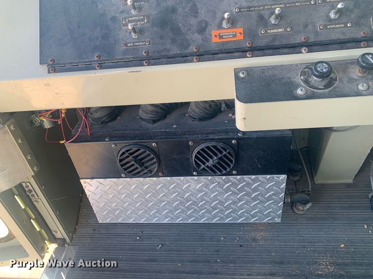 image for item DM7743 1991 Oshkosh TA-1500  fire truck