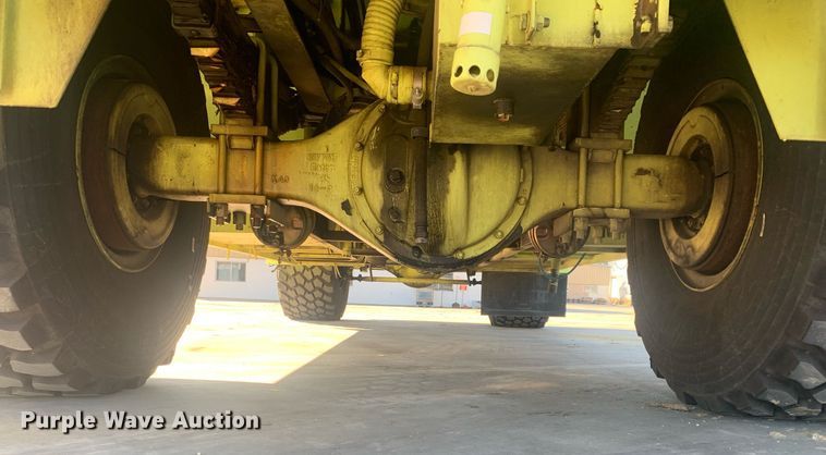 image for item DM7743 1991 Oshkosh TA-1500  fire truck