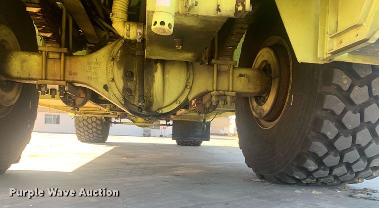 image for item DM7743 1991 Oshkosh TA-1500  fire truck