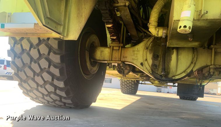 image for item DM7743 1991 Oshkosh TA-1500  fire truck