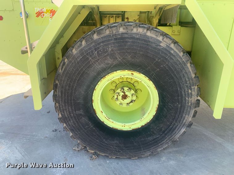 image for item DM7743 1991 Oshkosh TA-1500  fire truck