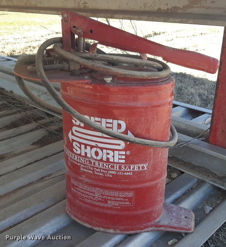 image for item DP2613 Aluminum trench box