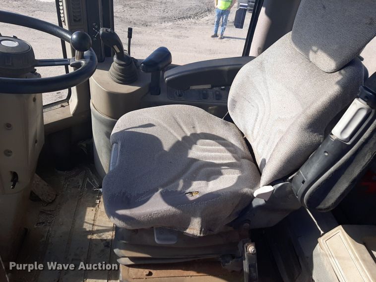 image for item DP2617 2005 Case 621D wheel loader