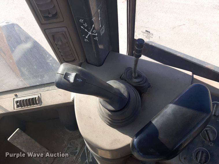 image for item DP2617 2005 Case 621D wheel loader