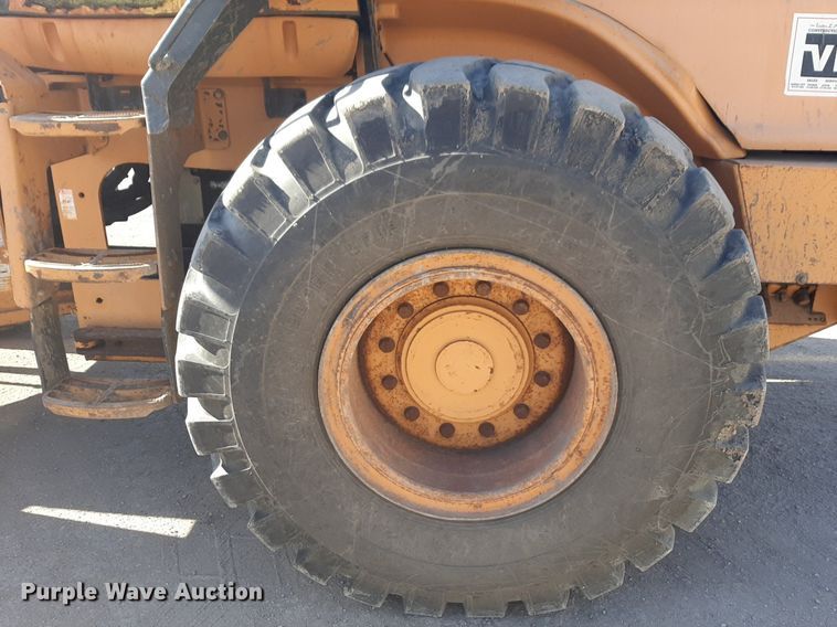 image for item DP2617 2005 Case 621D wheel loader