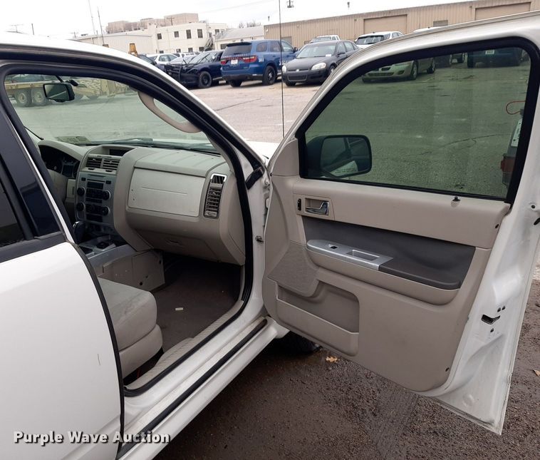 image for item DP2659 2009 Mercury  Mariner Hybrid SUV