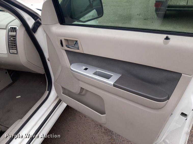 image for item DP2659 2009 Mercury  Mariner Hybrid SUV