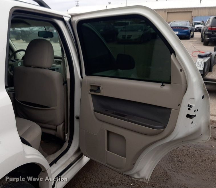 image for item DP2659 2009 Mercury  Mariner Hybrid SUV