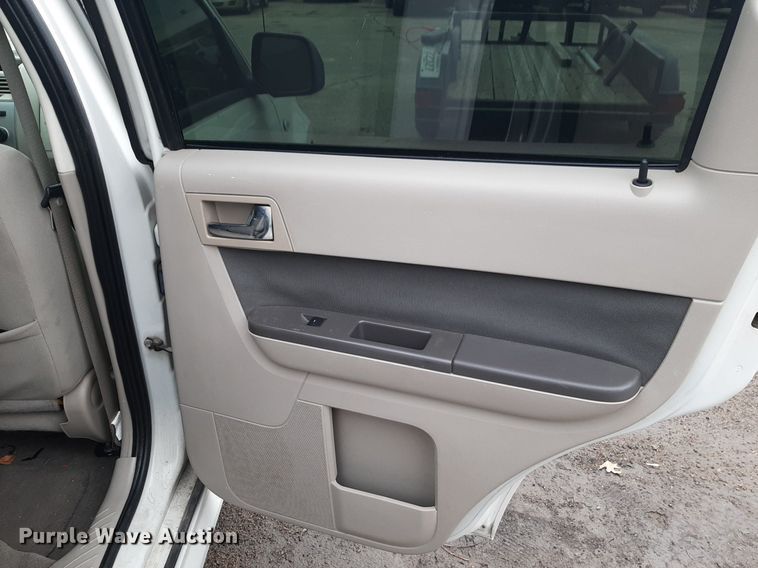 image for item DP2659 2009 Mercury  Mariner Hybrid SUV