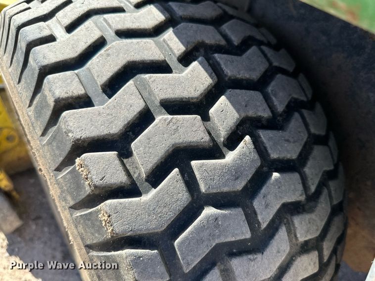 image for item DQ1585 John Deere F930 lawn mower