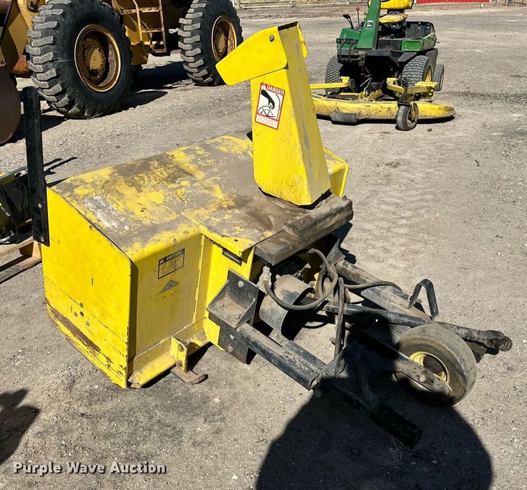 image for item DQ1585 John Deere F930 lawn mower