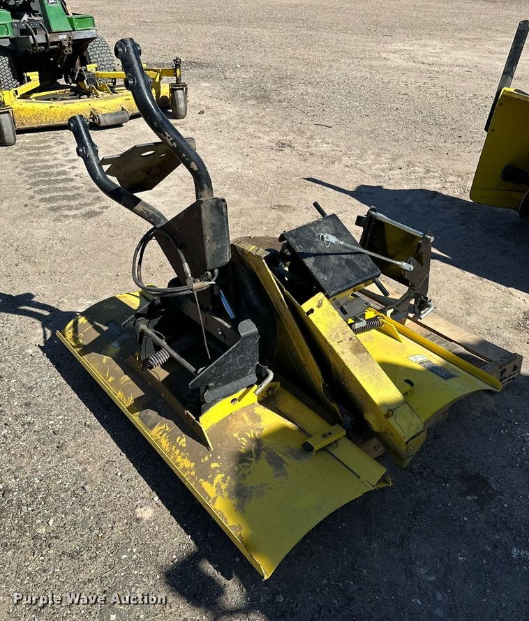 image for item DQ1585 John Deere F930 lawn mower