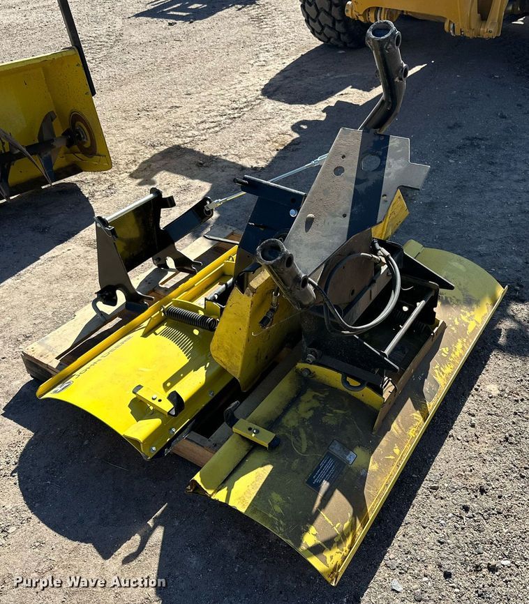 image for item DQ1585 John Deere F930 lawn mower