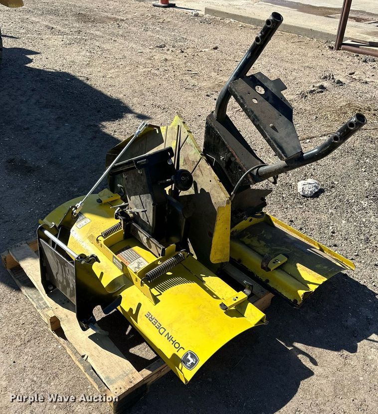 image for item DQ1585 John Deere F930 lawn mower