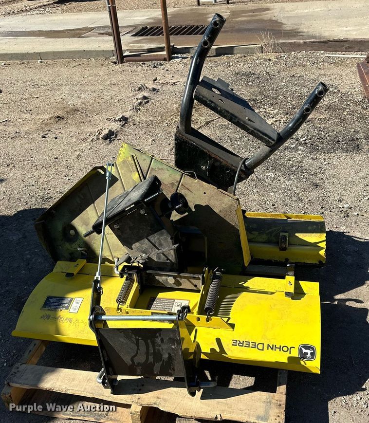 image for item DQ1585 John Deere F930 lawn mower