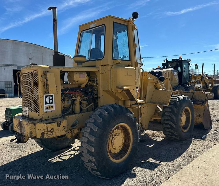 image for item DQ1586 1982 Caterpillar 930  wheel loader