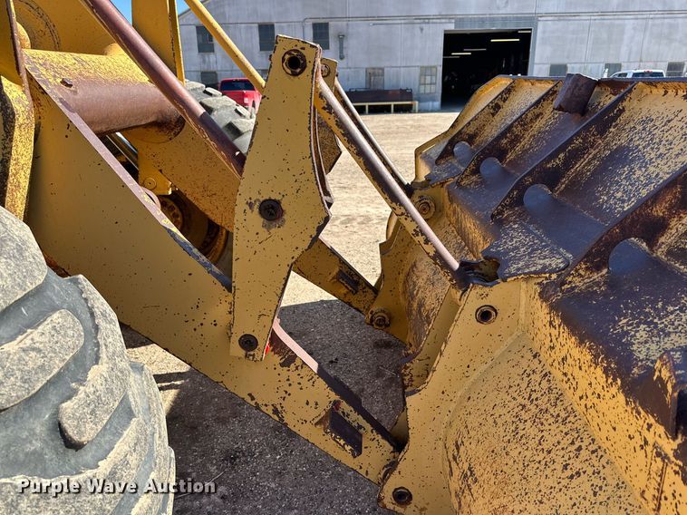 image for item DQ1586 1982 Caterpillar 930  wheel loader