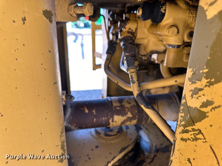 image for item DQ1586 1982 Caterpillar 930  wheel loader