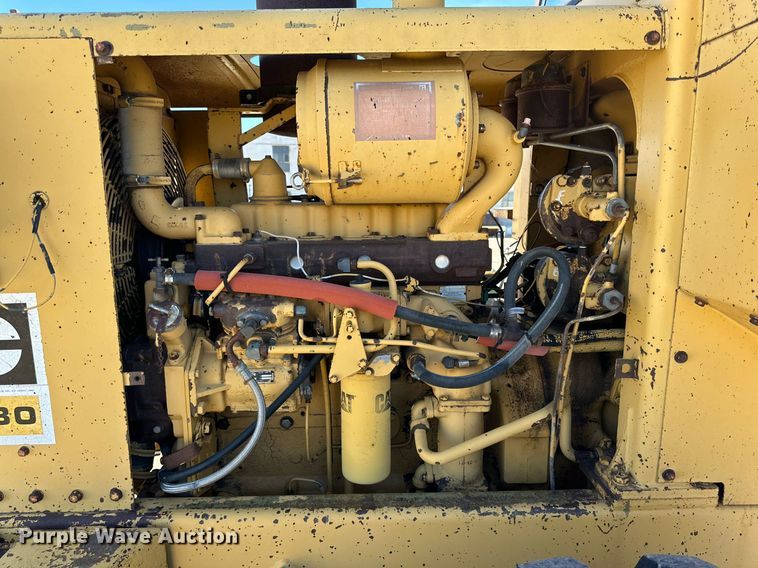 image for item DQ1586 1982 Caterpillar 930  wheel loader