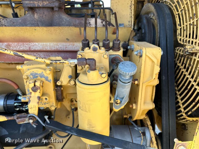image for item DQ1586 1982 Caterpillar 930  wheel loader