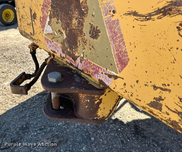 image for item DQ1586 1982 Caterpillar 930  wheel loader