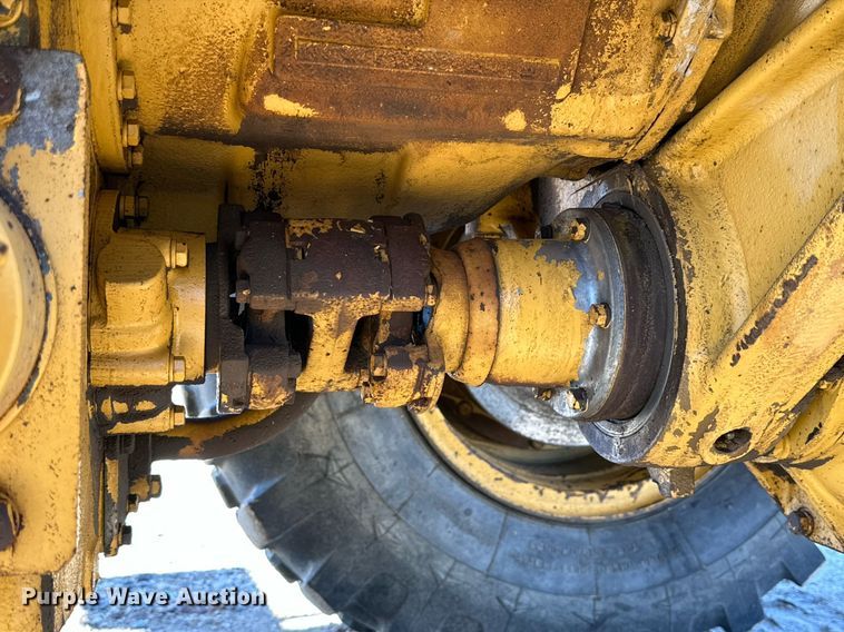 image for item DQ1586 1982 Caterpillar 930  wheel loader