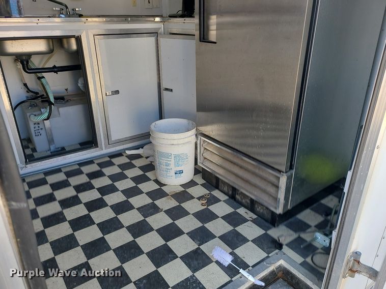 image for item DR5258 2005 Forest River concession trailer