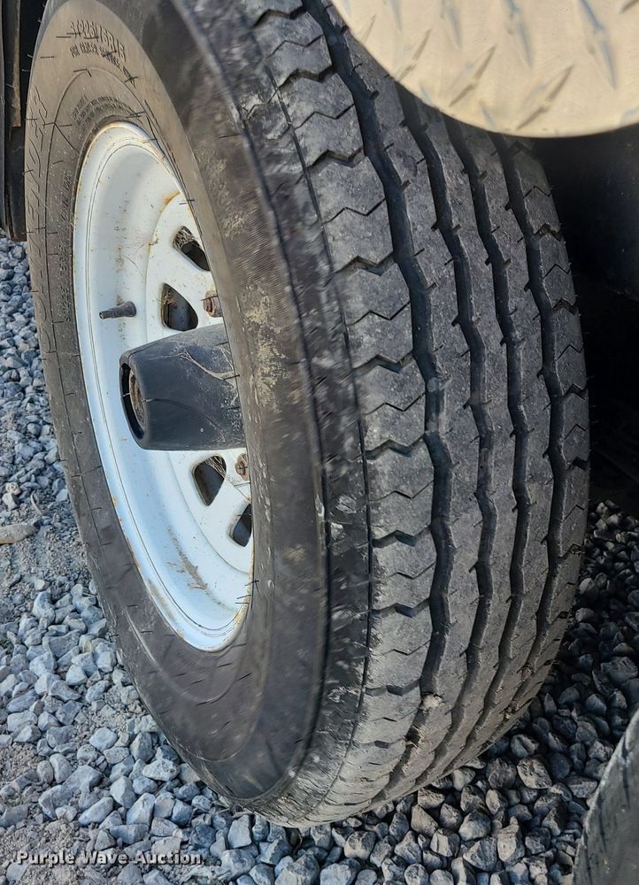 image for item DR5258 2005 Forest River concession trailer