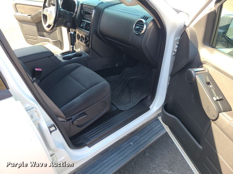 image for item DS7346 2009 Ford Explorer  SUV