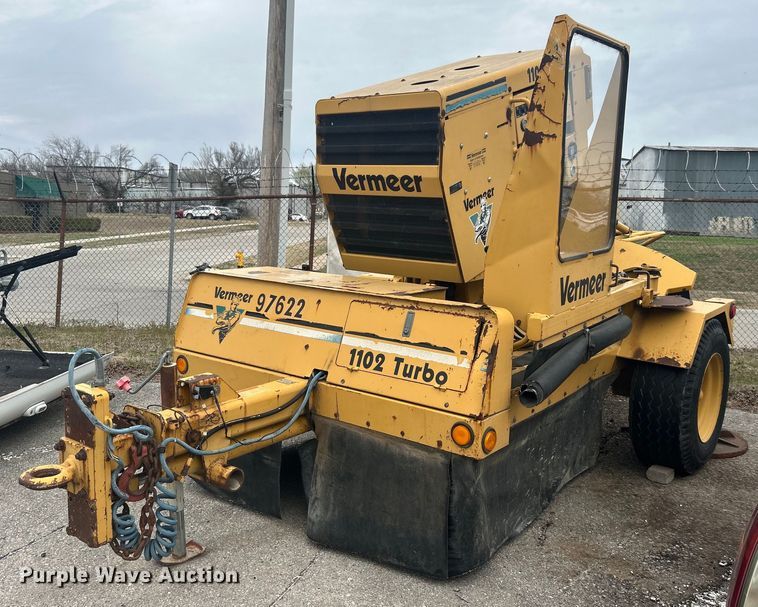 image for item EG0190 1997 Vermeer SC1102 stump grinder