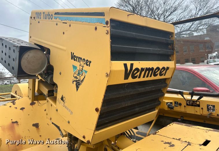 image for item EG0190 1997 Vermeer SC1102 stump grinder