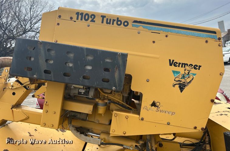 image for item EG0190 1997 Vermeer SC1102 stump grinder