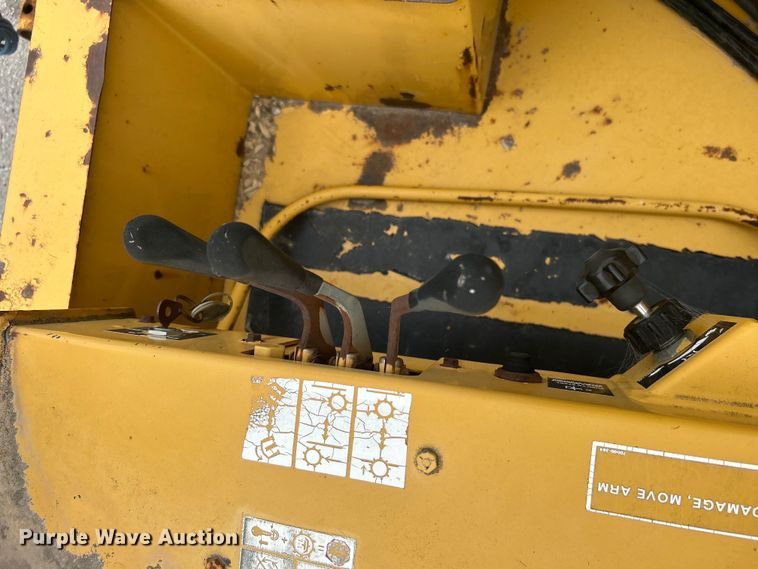 image for item EG0190 1997 Vermeer SC1102 stump grinder