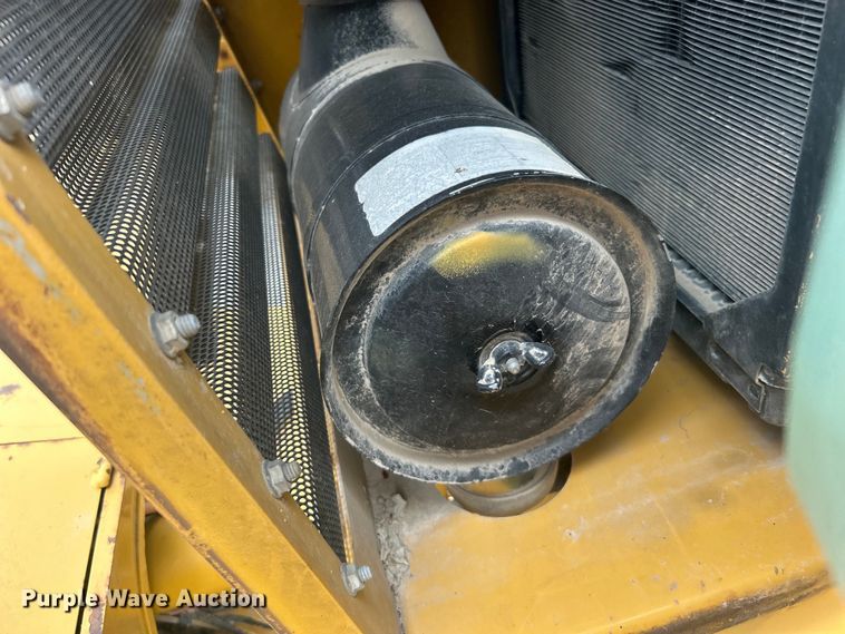 image for item EG0190 1997 Vermeer SC1102 stump grinder